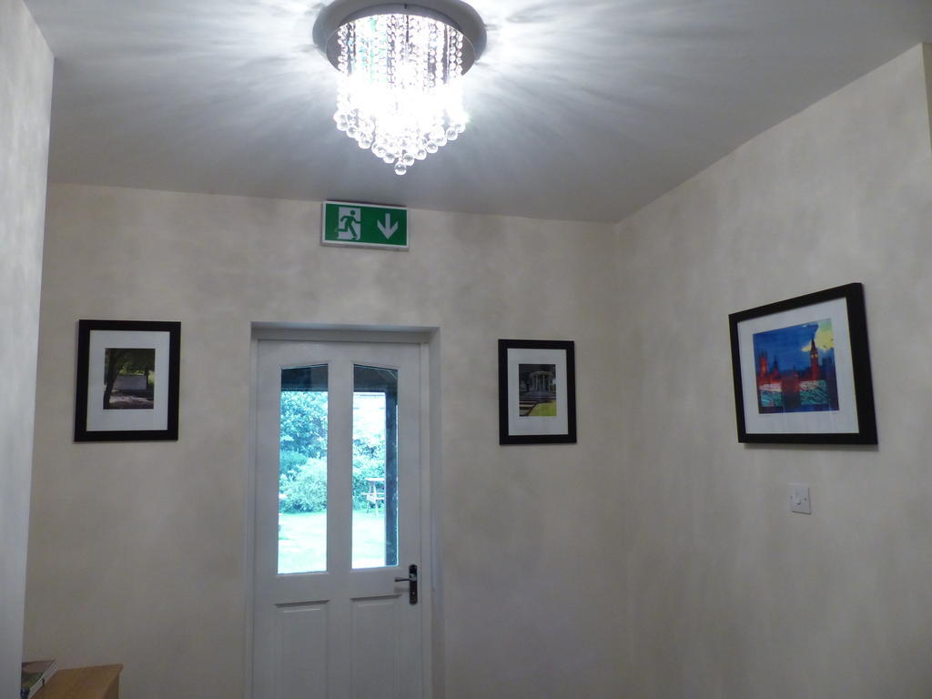 The Sun Inn Englefield Green Habitación foto